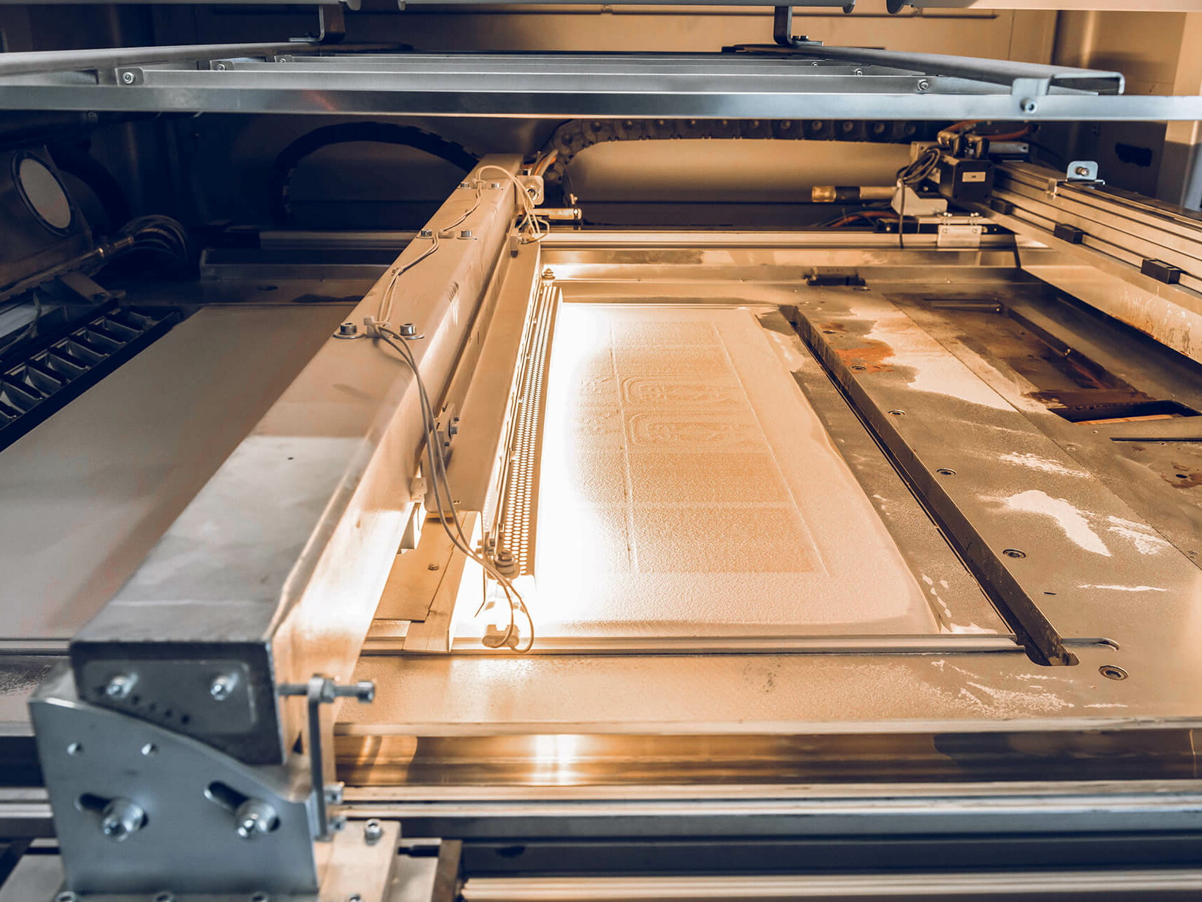 在PDB打印過(guò)程中，voxeljet的VX1000的安裝空間。