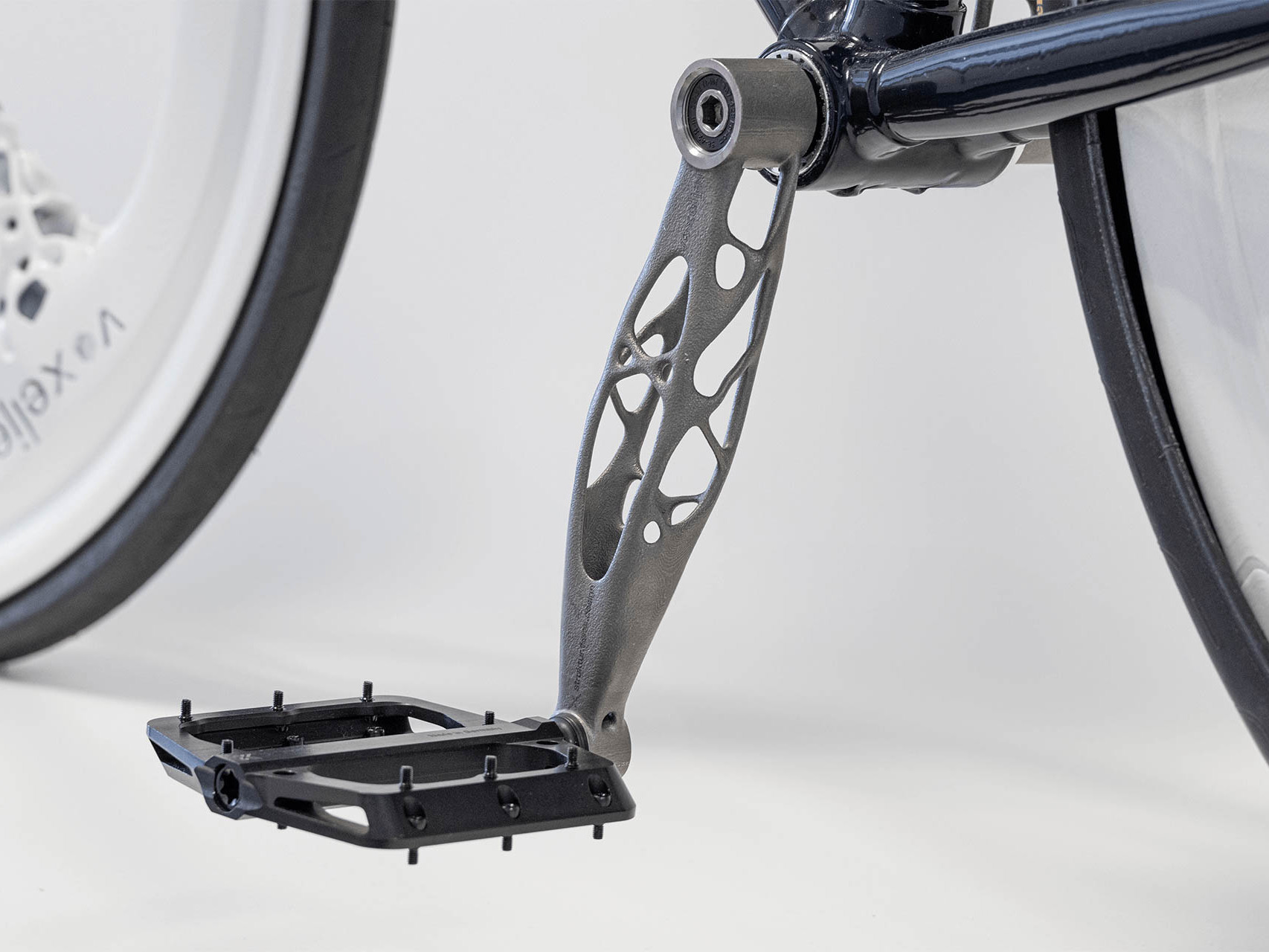 titanium pedal crank created with 3D printing and casting